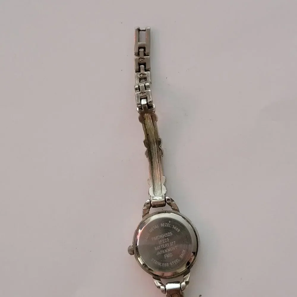 Womens Watch White Dial Silver Case Stainless Steel Bangle Bracelet Quartz
